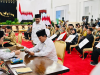 Panglima TNI Dampingi Presiden RI Serahkan Zakat untuk Kesejahteraan Umat