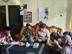Babinsa Larangan Dampingi Tim MBG Lakukan Pendataan Penerima Makan Bergizi Gratis.